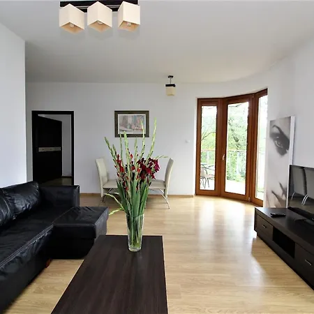 Apartament Nadmorski Dwor 10 *